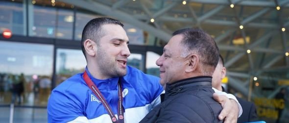 Avropa çempionatında 3 qızıl, 1 gümüş medal qazanan Azərbaycan karateçiləri Vətənə qayıdıblar