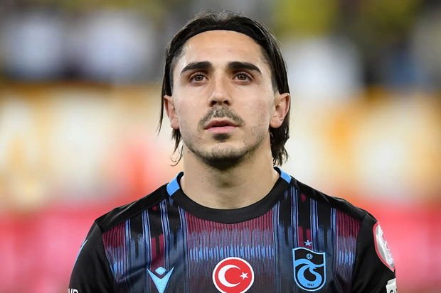 Abdülkadir Ömür biznesmen Acun İlıcalının klubuna transfer olmaq üçün Türkiyədən getdi