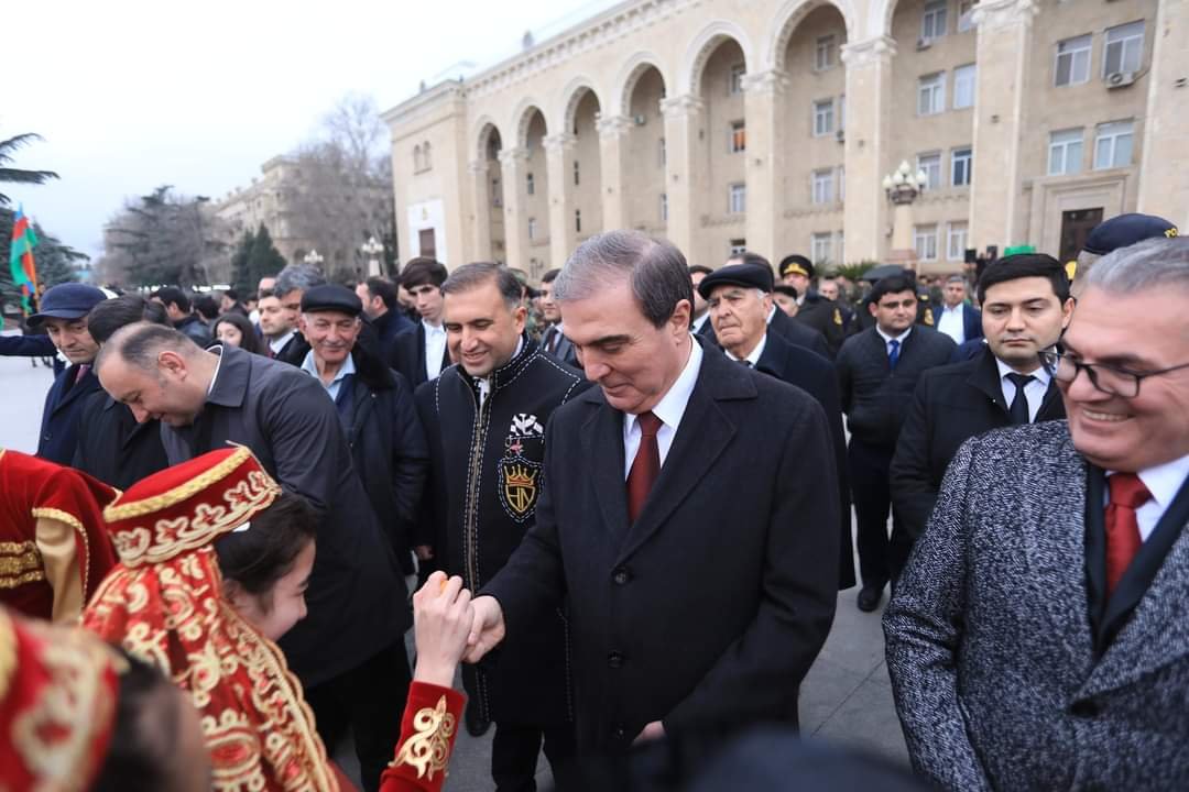 Gəncə şəhər Heydər Əliyev meydanında Novruz Bayramı münasibətilə ümumşəhər tədbiri baş tutub