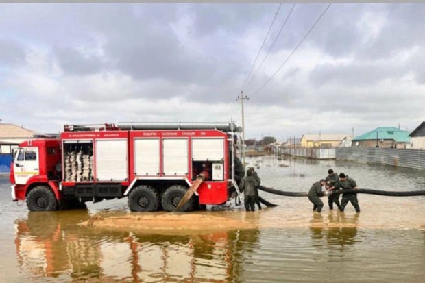 Qazaxıstanda daşqınlar nəticəsində yeddi nəfər ölüb