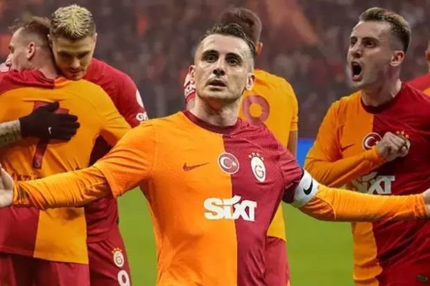 “Qalatasaray” ulduz futbolçunu satışa çıxardığını açıqlayıb