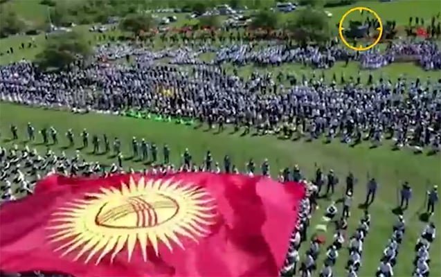 Qırğızıstanda yük maşını 29 uşağı vurdu