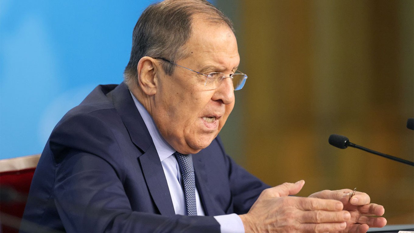 Lavrov: SSRİ dağıldıqdan sonra NATO-nun buraxılmaması səhv idi