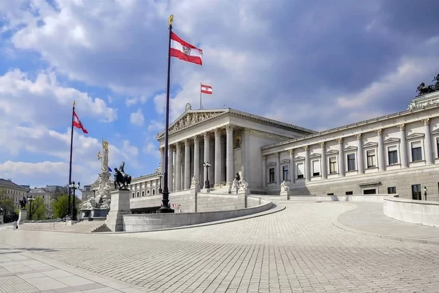 Avstriya İslam Partiyası parlament seçkilərində iştirak edəcək