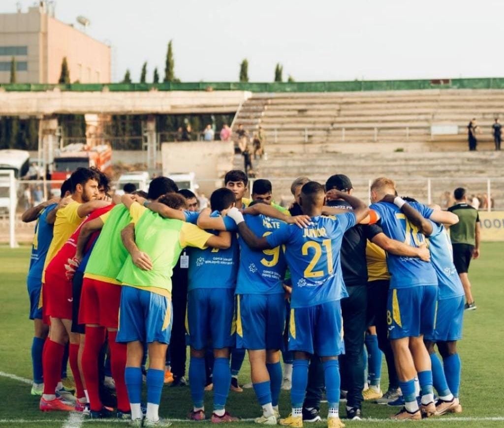 “Kəpəz”komandasına dəstək məqsədilə gəncəli futbol azarkeşləri ianə kampaniyasına start verib