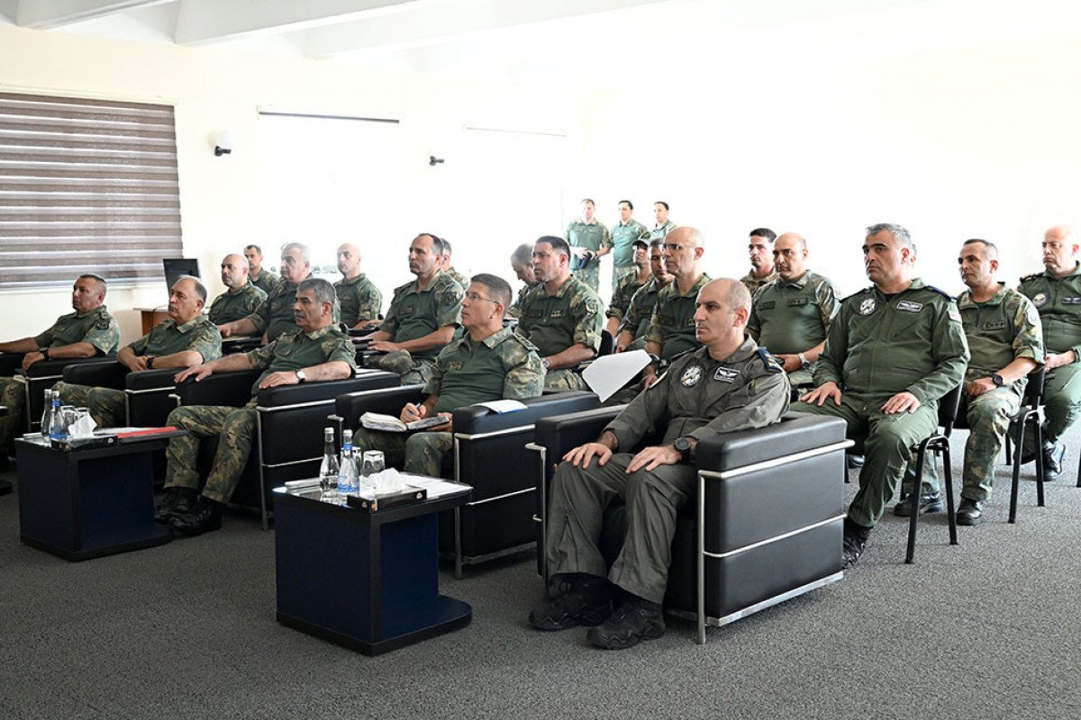 Azərbaycan Ordusunda taktiki-xüsusi təlim keçirilir