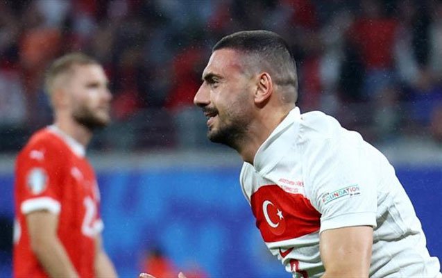 Merih Demiral “Fənərbaxça”ya keçə bilər