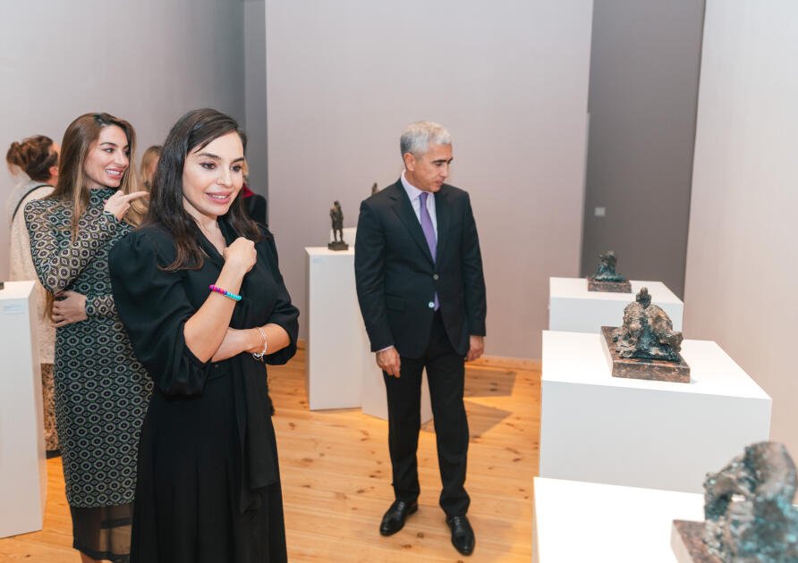 Leyla Əliyeva və Arzu Əliyeva Berlində MAMA “Ana təbiət” sərgisinin açılışında iştirak ediblər - FOTO