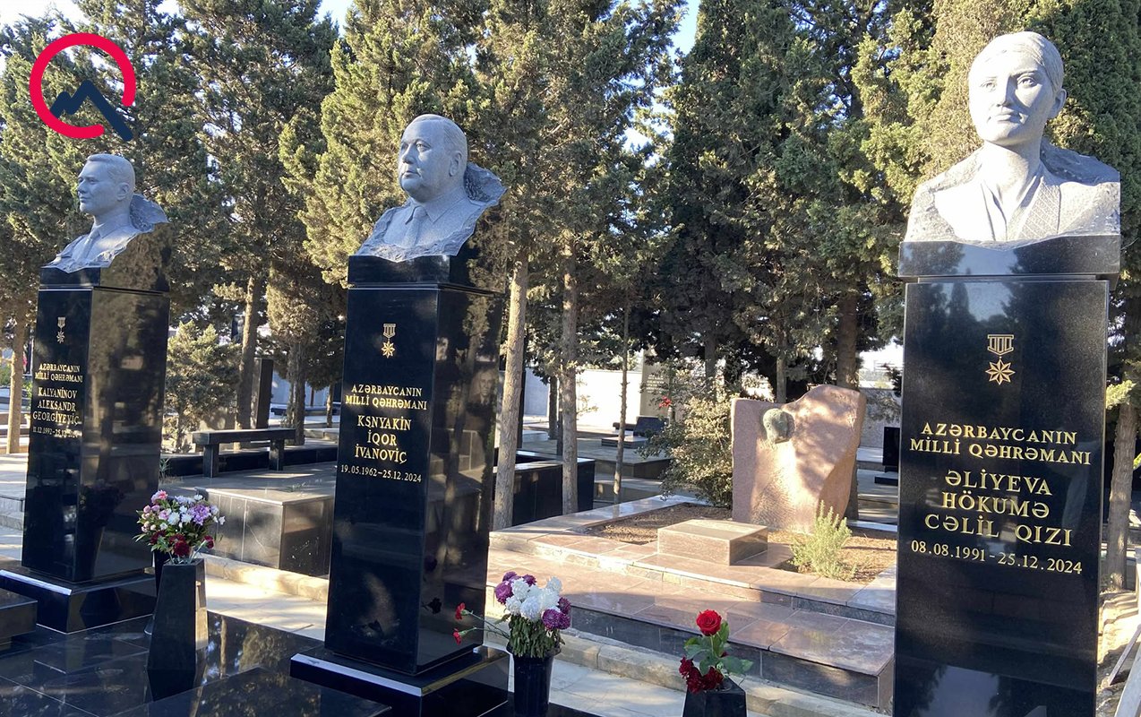 Təyyarə qəzasında həlak olan ekipaj üzvlərinin büstü qoyuldu - Fotolar