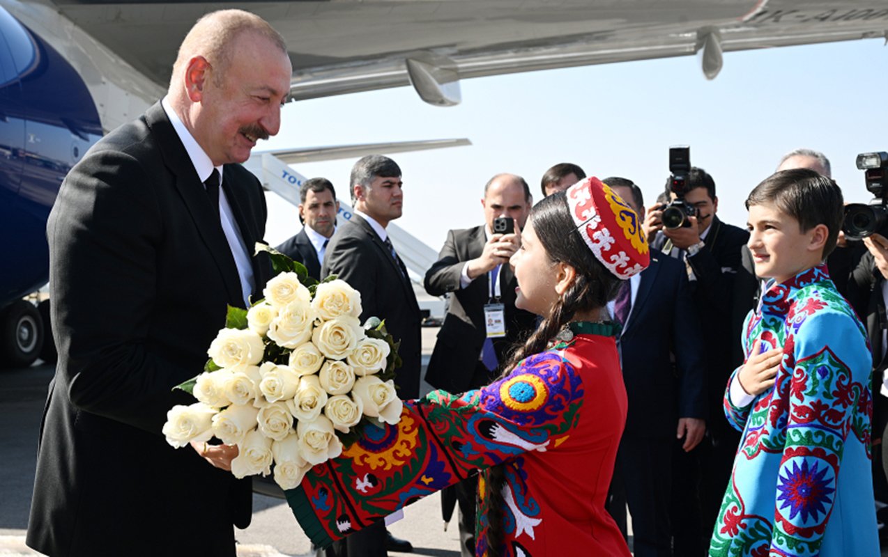 Prezident Tacikistandadır