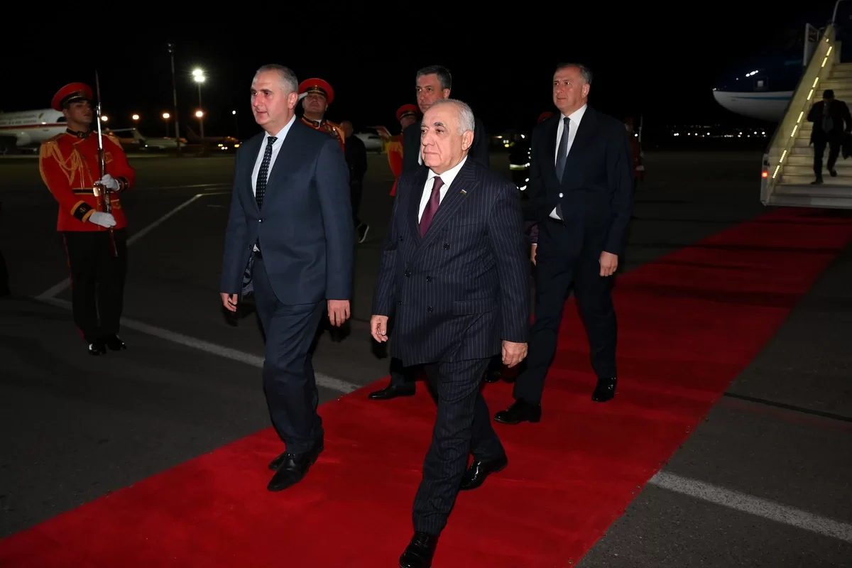 Baş nazir Əli Əsədov Gürcüstanda işgüzar səfərdədir