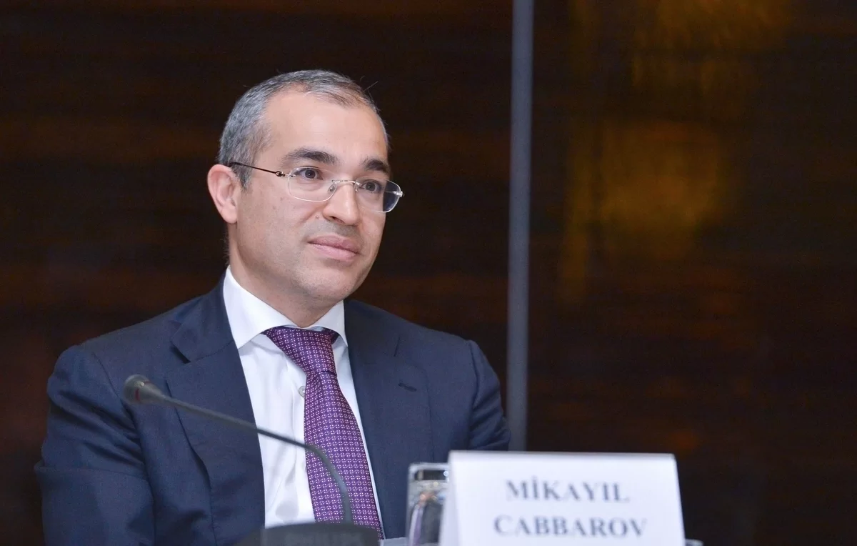 Mikayıl Cabbarov 9 Noyabr - Dövlət Bayrağı Günü ilə əlaqədar paylaşım edib
