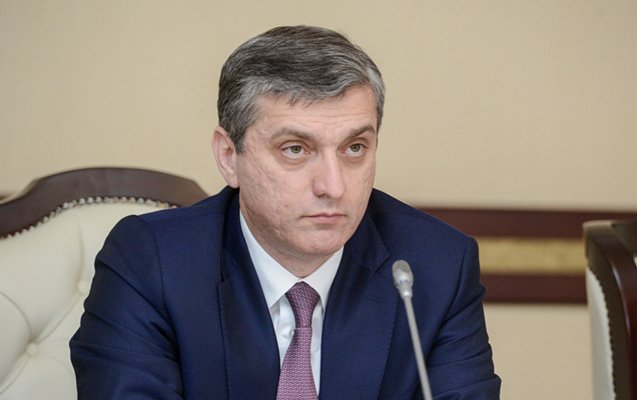 “Büdcədə neft gəlirləri azalacaq”