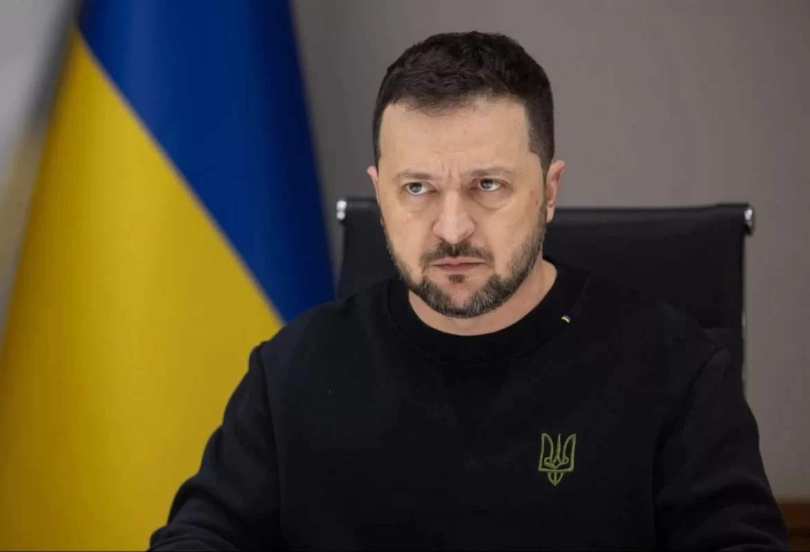 Zelenski xalqa müraciət etdi: "Ukrayna çox çətin seçim qarşısındadır"
