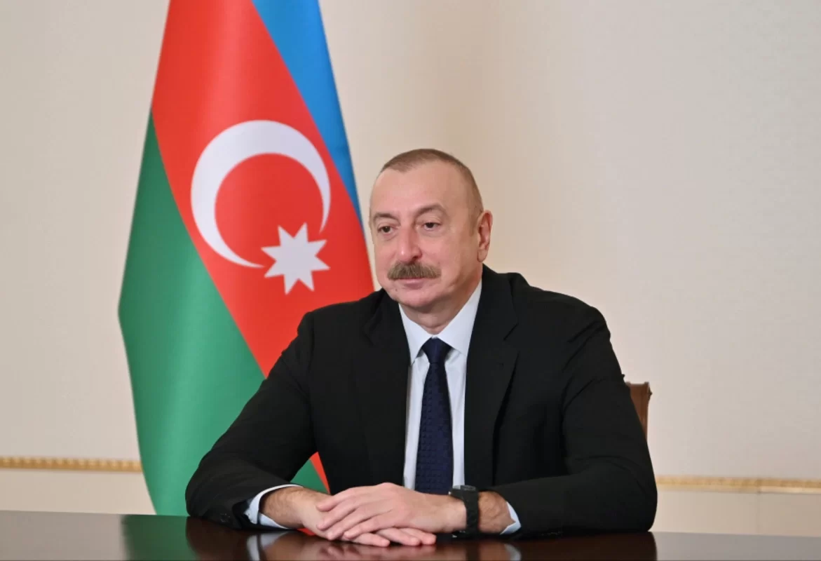 Prezident: "Azərbaycan müasir dəmir və avtomobil yolları infrastrukturuna böyük sərmayələr yatırır"