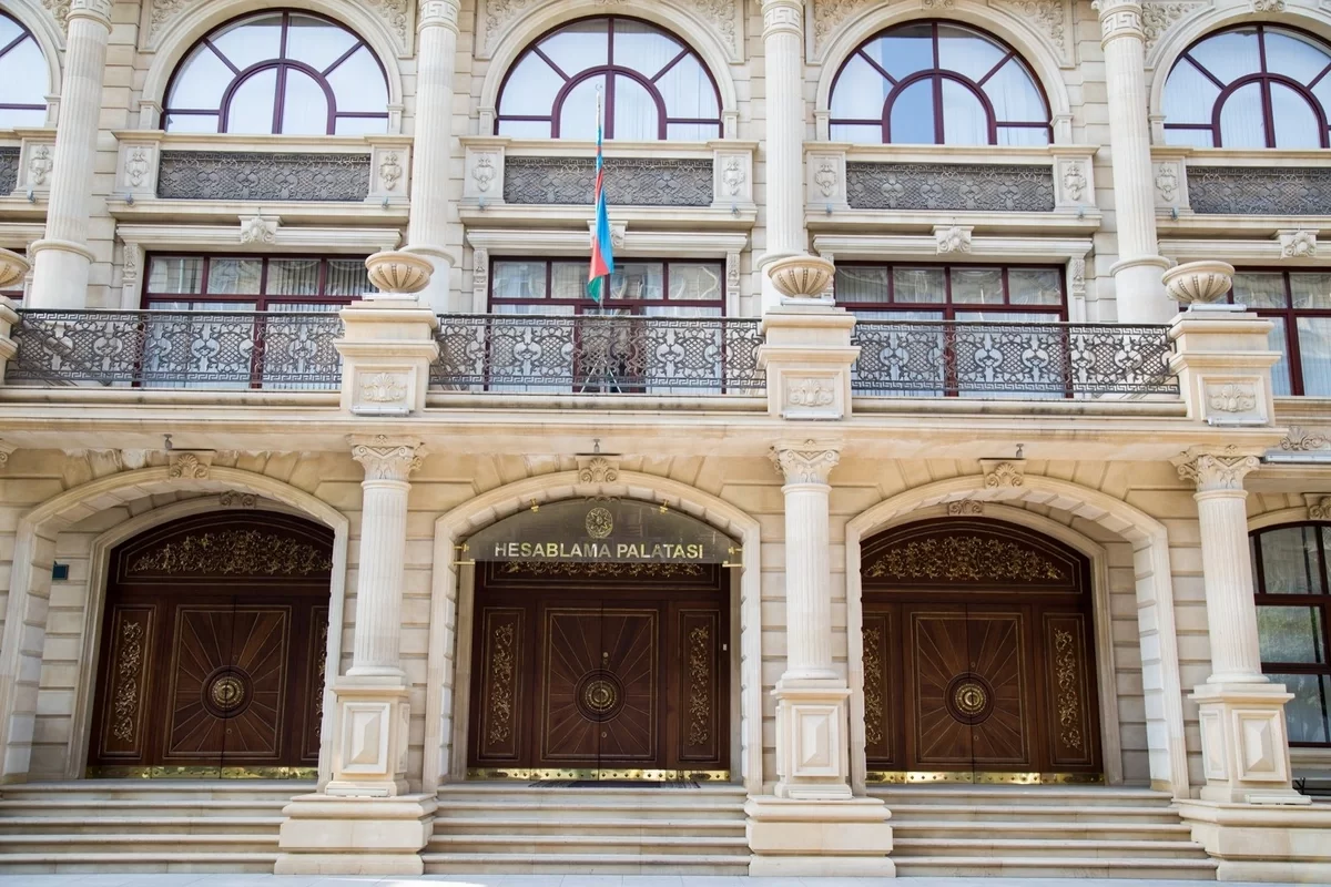Hesablama Palatası: "Vergi borcları və artıq ödəmələr büdcəyə təzyiq yaradır"