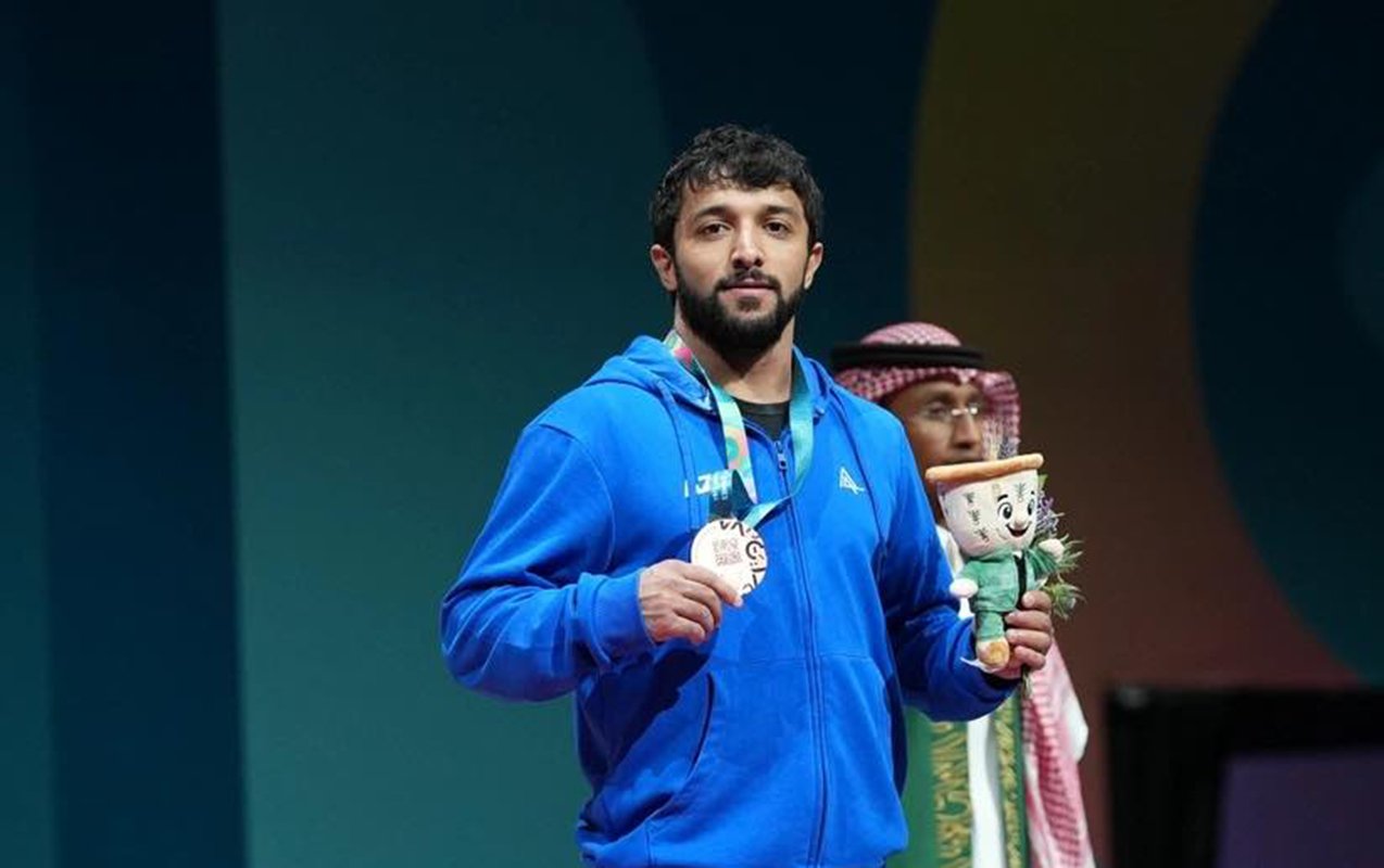 İsa Rüstəmov İslamiadada daha iki medal qazandı