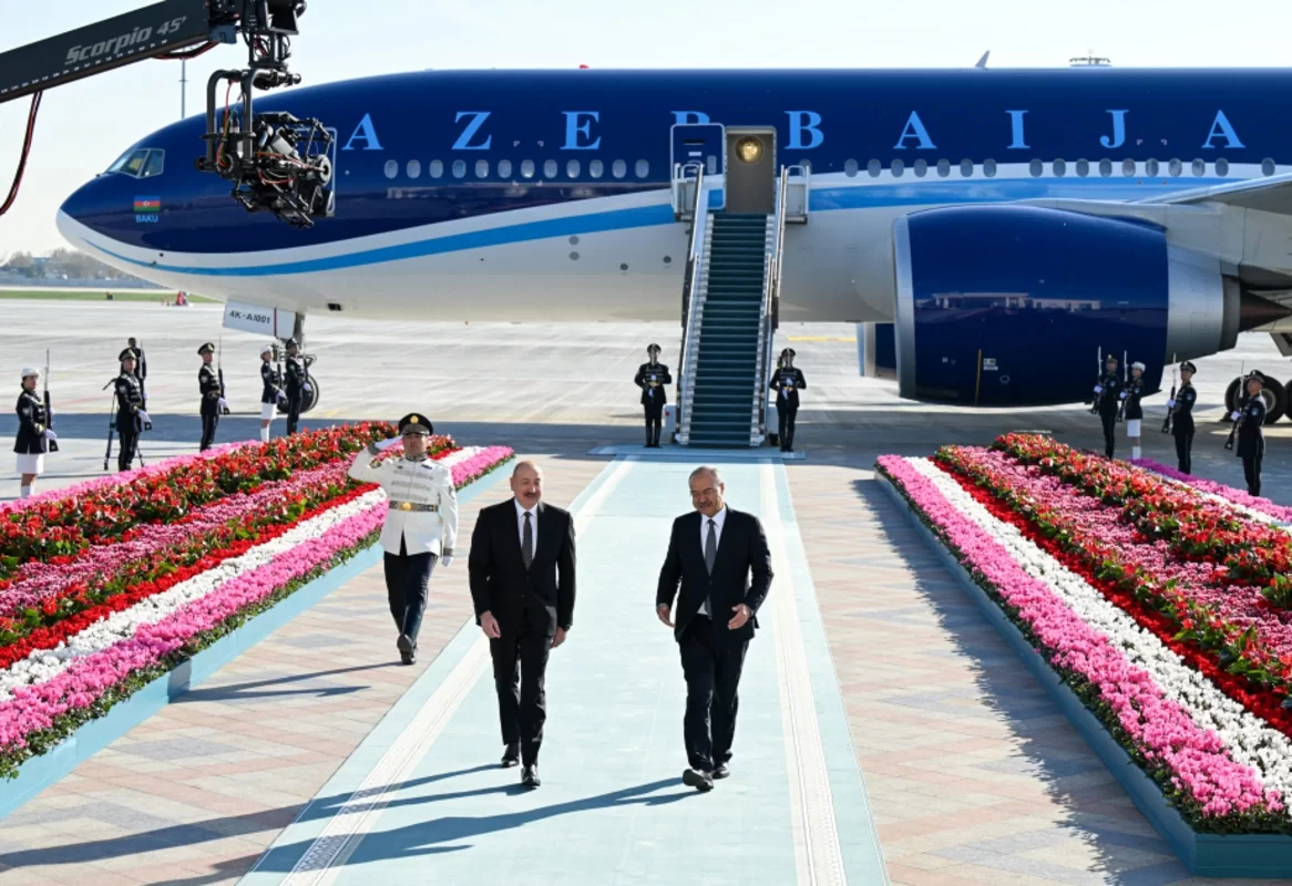 Prezident İlham Əliyevin Daşkənd səfəri: Liderlərin görüşündən maraqlı məqamlar