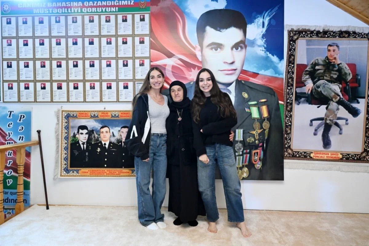 Arzu Əliyeva Milli Qəhrəman Pəncəli Teymurovun ailəsini ziyarətdən paylaşım etdi