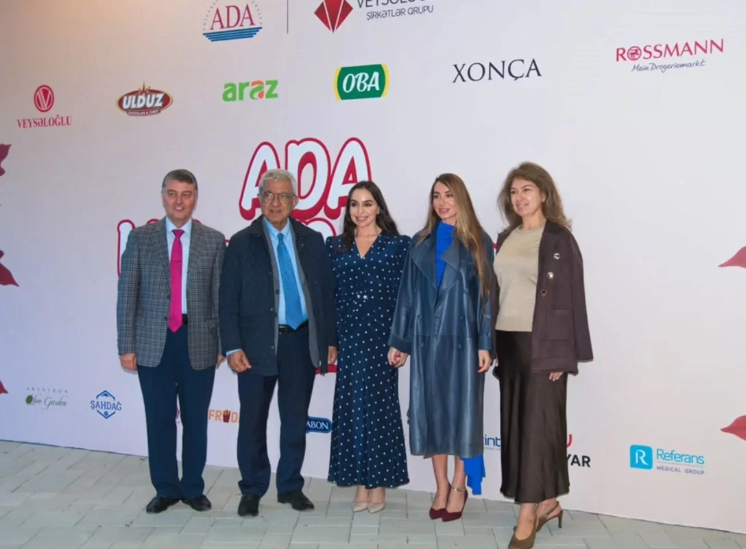 Leyla Əliyeva və Arzu Əliyeva ADA İbtidai Məktəbində olublar