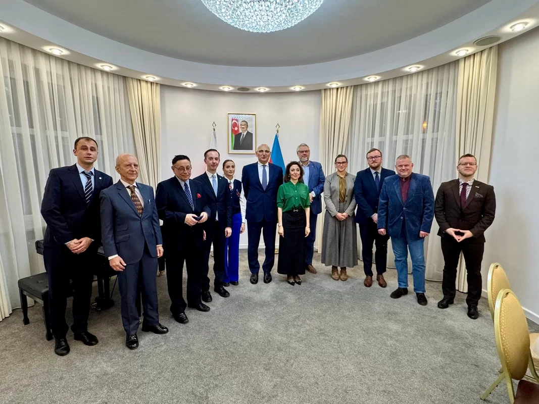 Elçin Əmirbəyov Polşada görüşlər keçirib