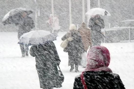 Temperatur 8 dərəcə enəcək - Qar yağacaq