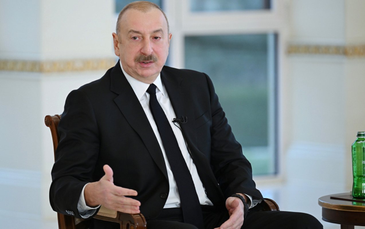 "Onu bir aydan sonra vəzifəsindən çıxartmışam”