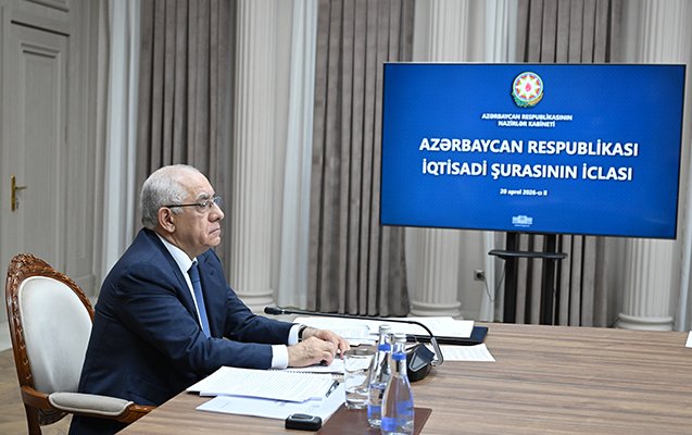 Əli Əsədov bu gün iclas keçirdi