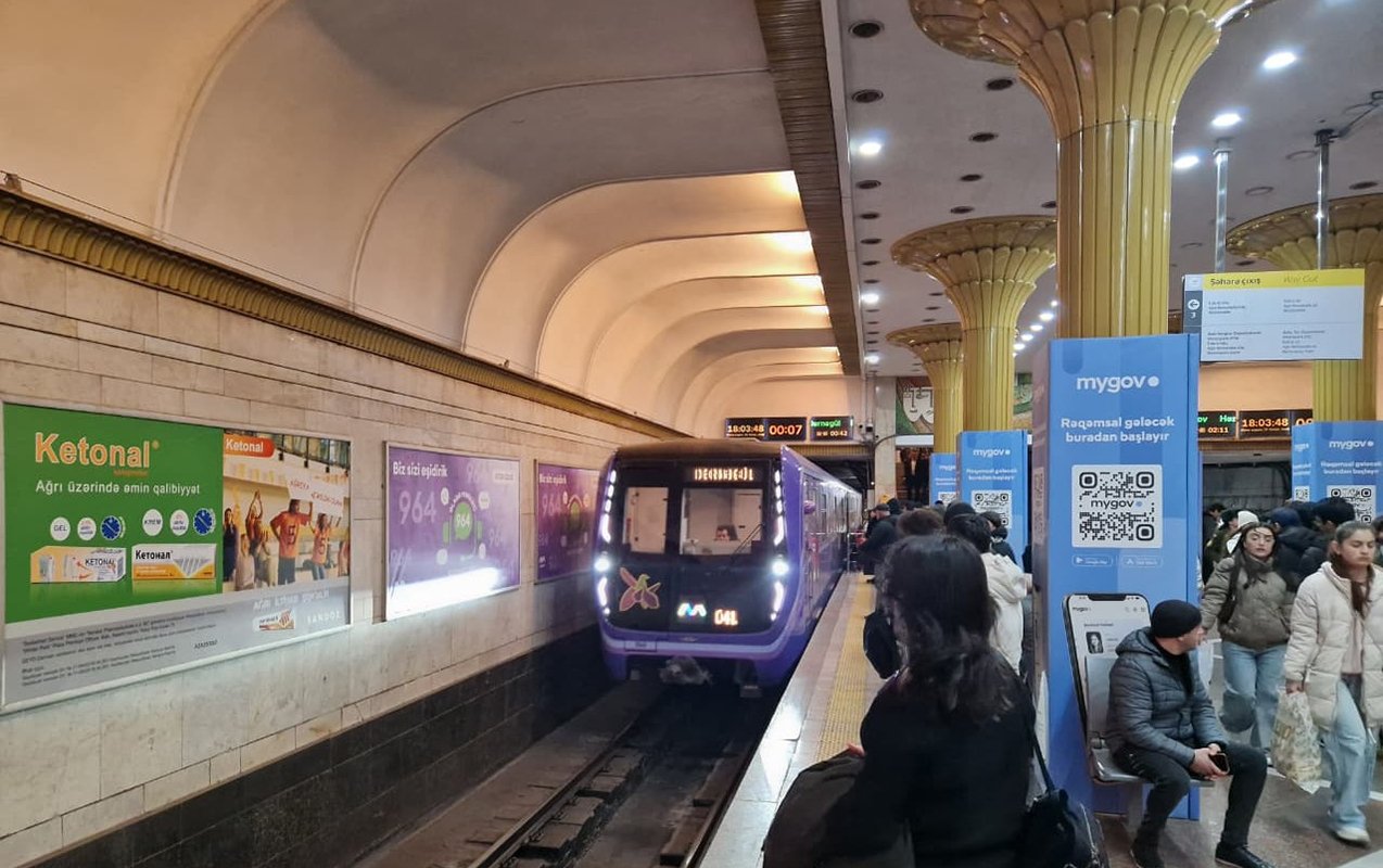 Metroda qatarların hərəkəti tam bərpa olundu